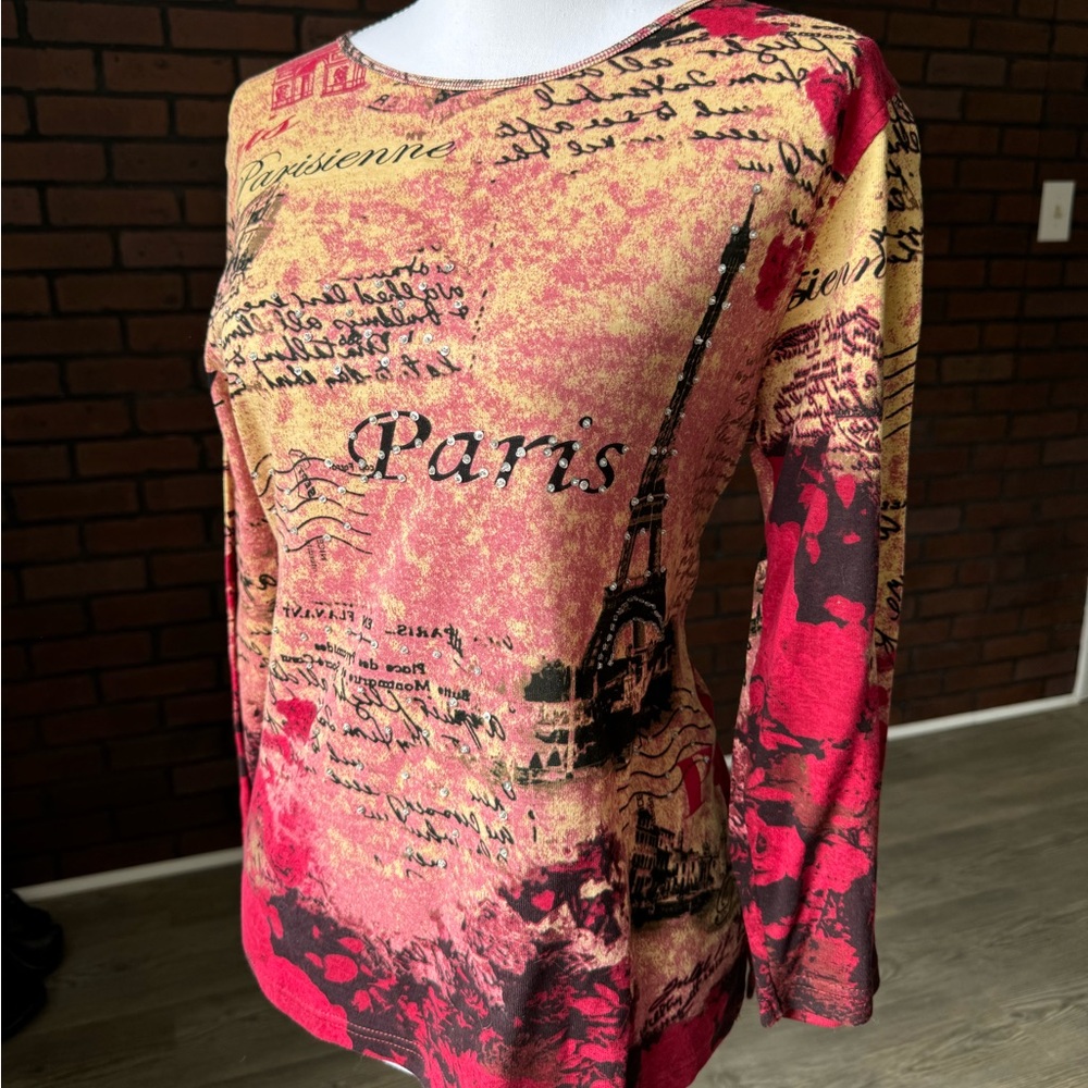 Jane Ashley Casual Lifestyle Medium Paris‎ Print Long Sleeve Graphic Top Artsy